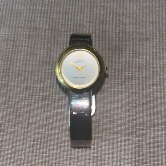 Anne Klein II watch - Picture 1 of 3